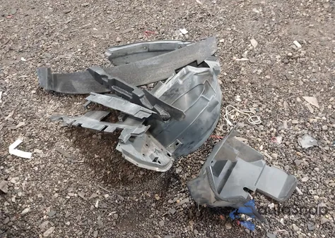 2015 Nissan Versa 1.6 S/1.6 S+/1.6 Sl/1.6 Sv from USA, damaged, VIN 3N1CN7AP1FL935934